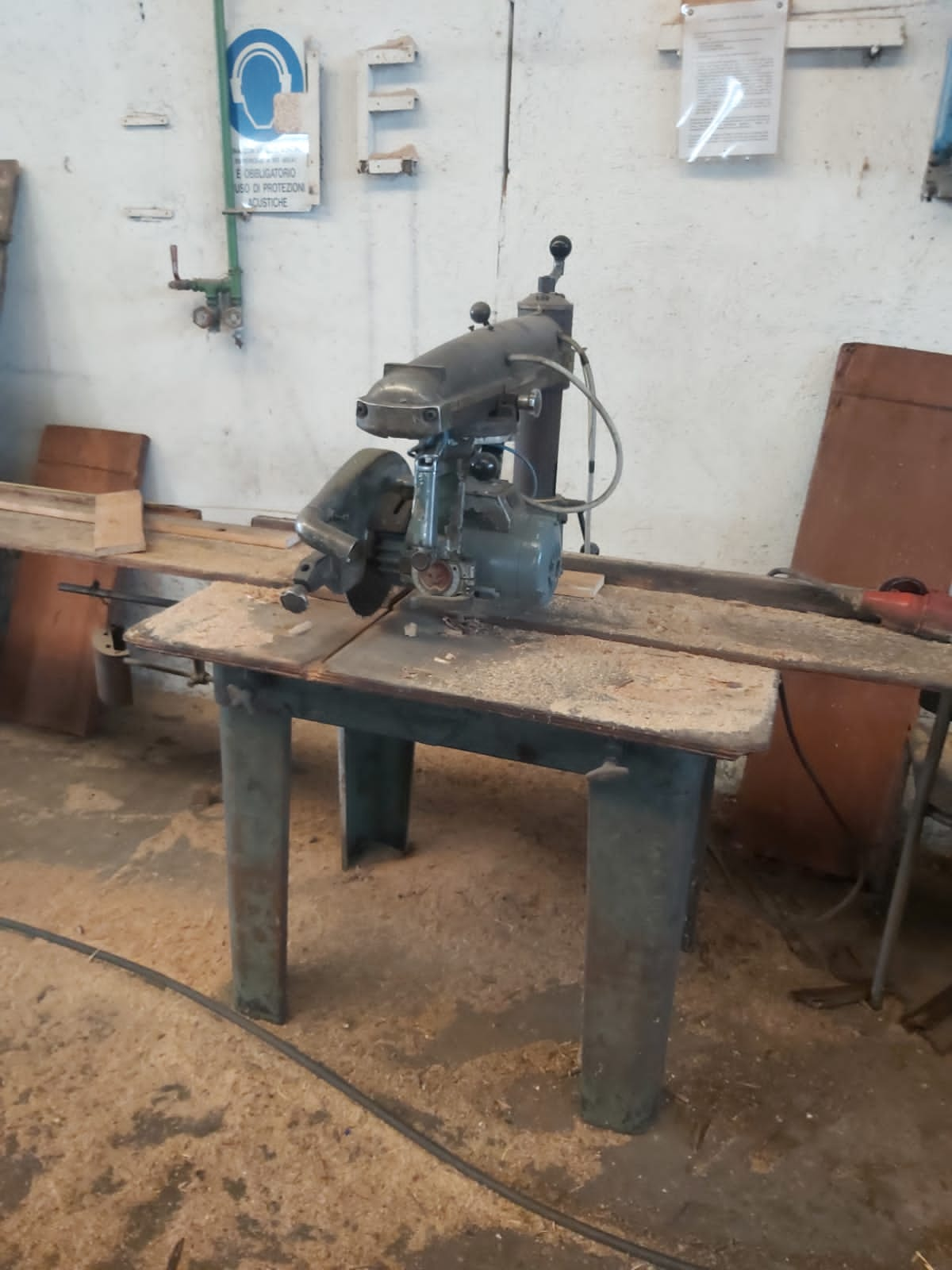 Metal work equipment